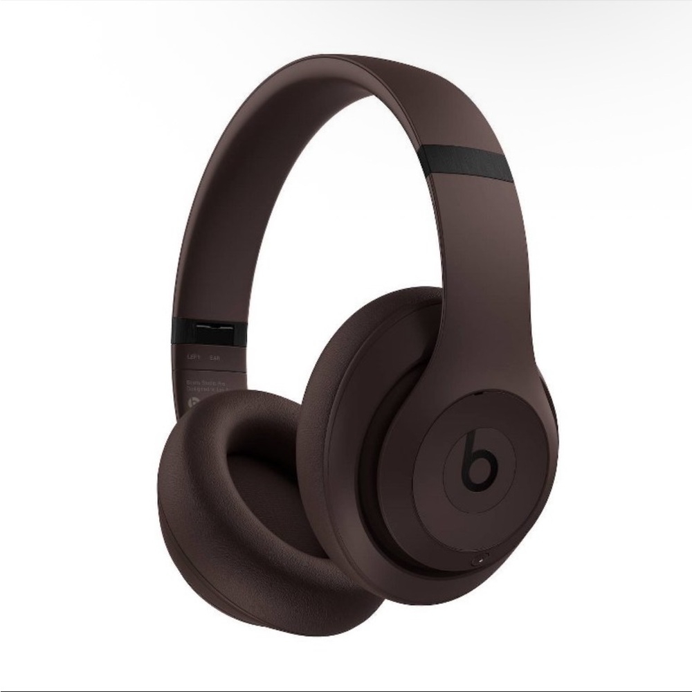 Beats Studio Pro brown lightly used
